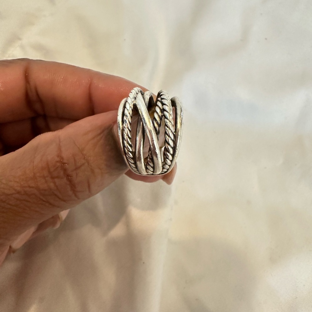 David Yurman Crossover Ring - Picture 7 of 11